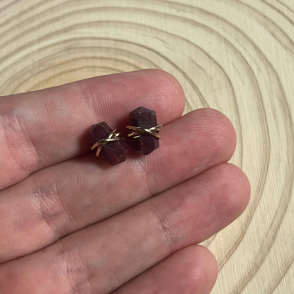 Wire Wrapped Stud