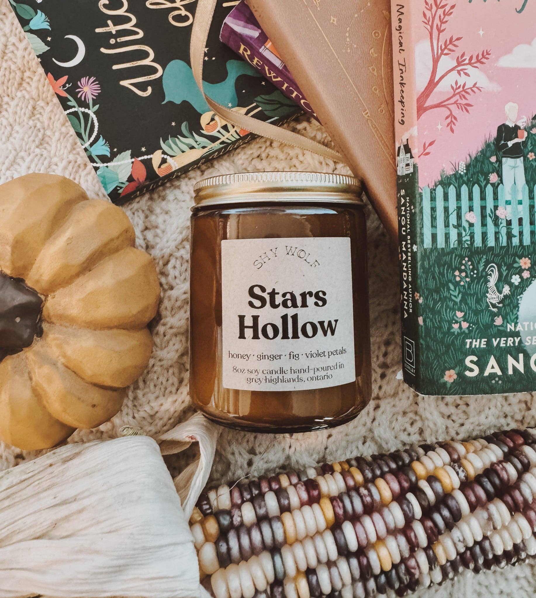Stars Hollow Candle - Out of the Blue