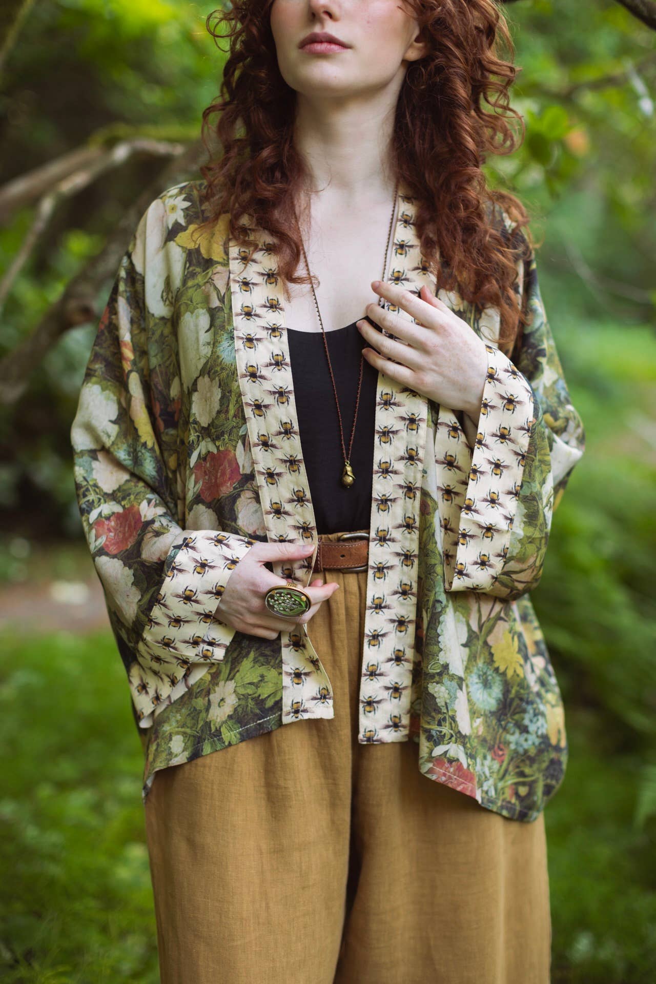 I Dream In Flowers Pixie Duster Cropped Kimono w/ Bees - Out of the Blue