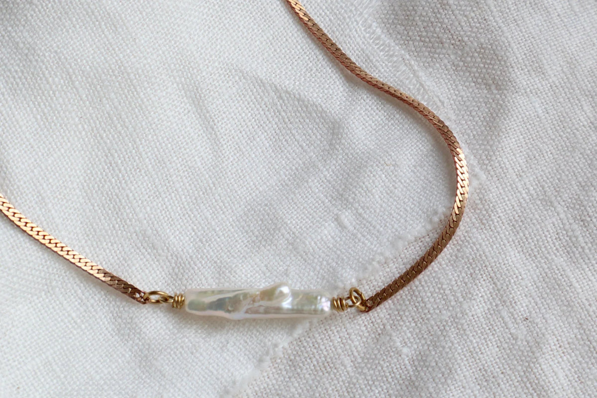 Drift Pearl Necklace - Out of the Blue