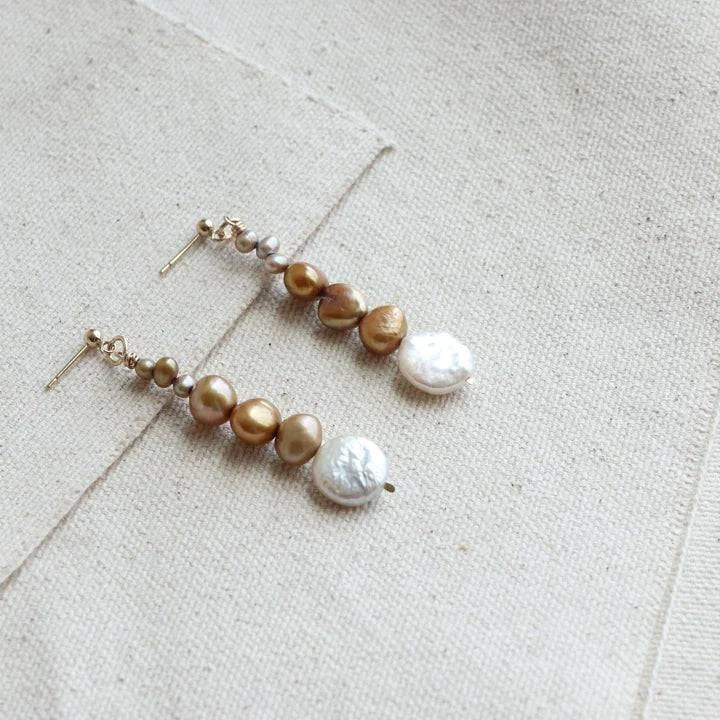PEARL DROP EARRING - Out of the Blue