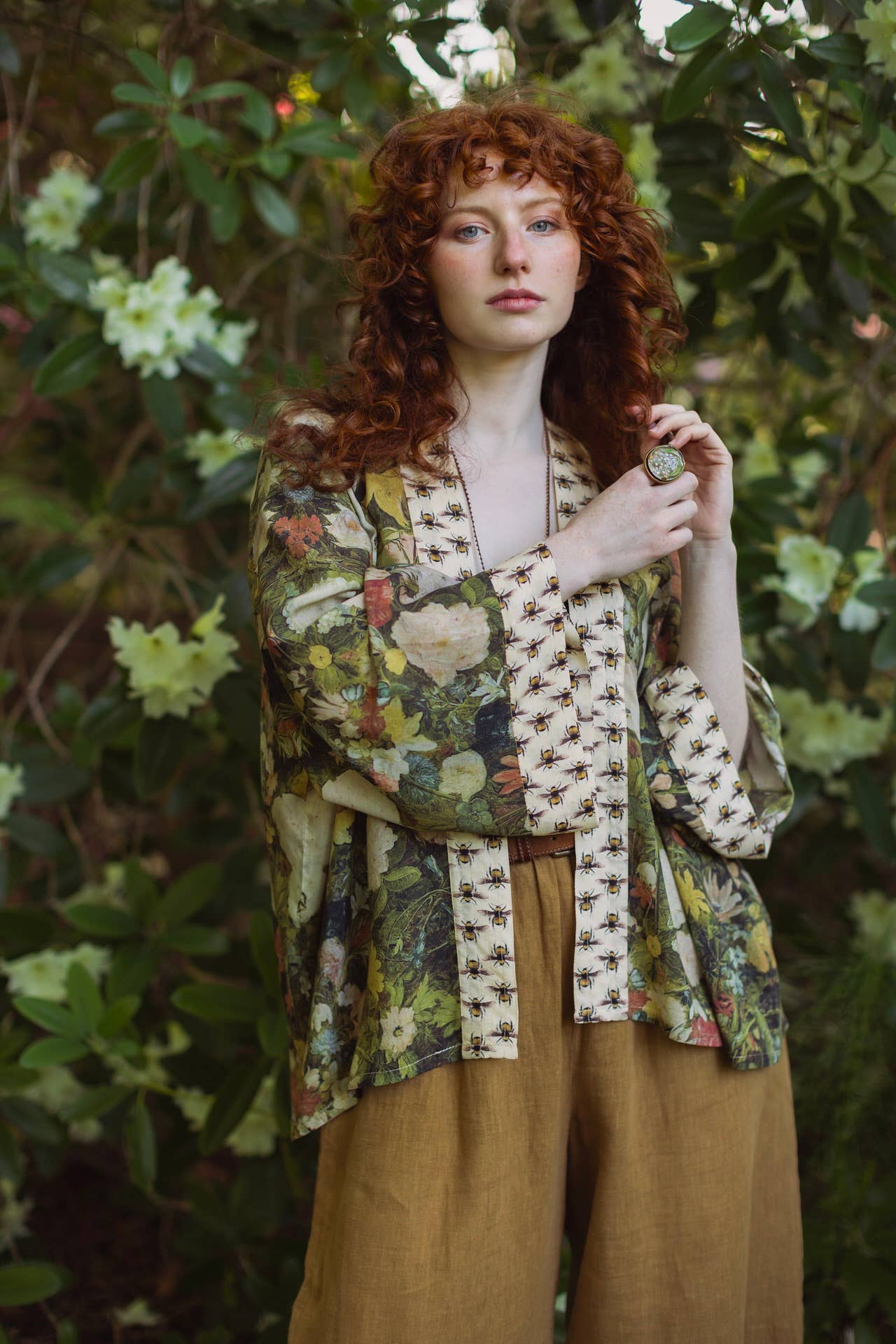 I Dream In Flowers Pixie Duster Cropped Kimono w/ Bees - Out of the Blue