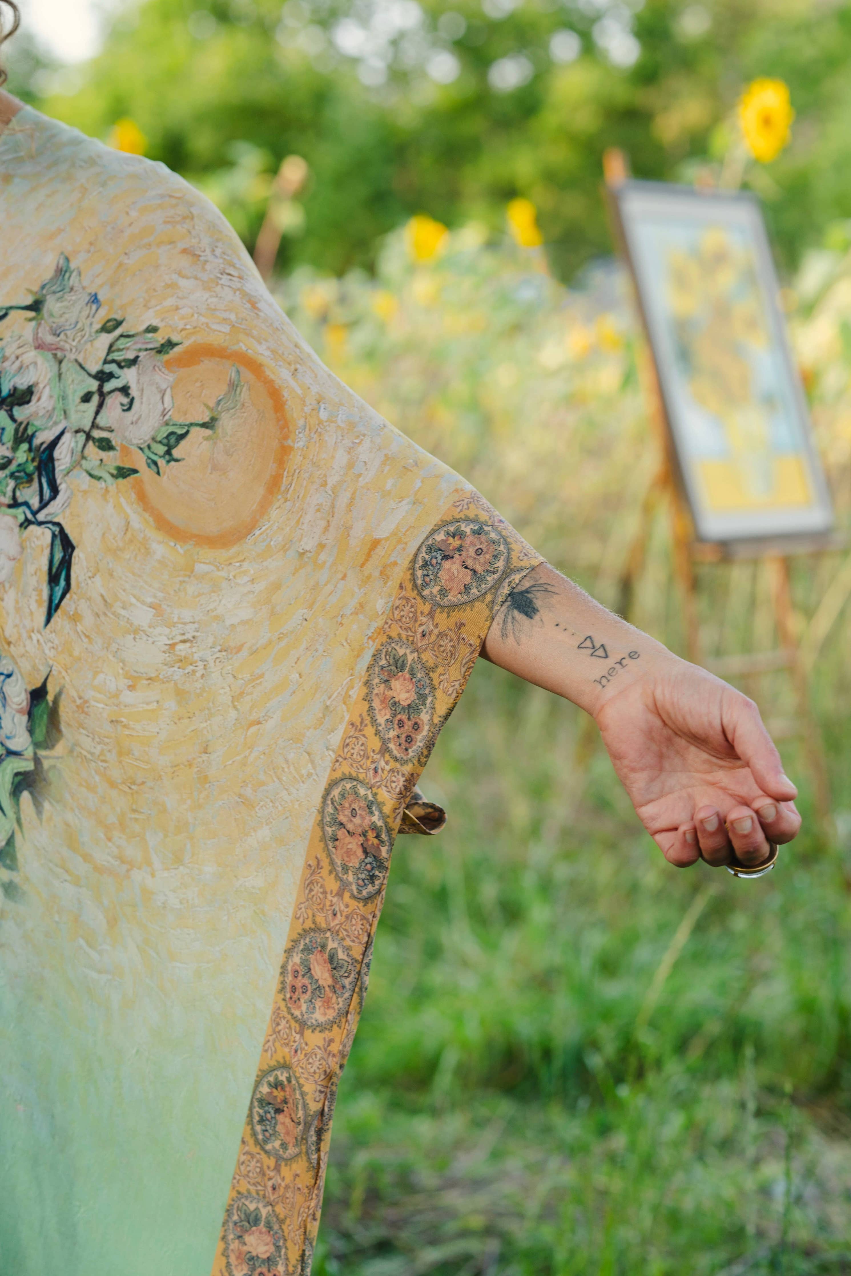 I Paint My Dream Bohemian Van Gogh Goddess Starduster Kimono - Out of the Blue