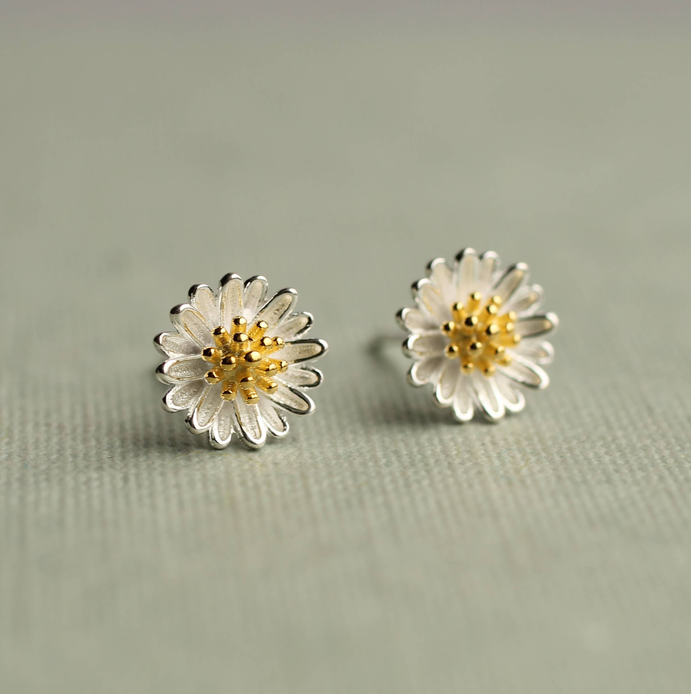 Daisy Sterling Silver Stud Earrings - Out of the Blue