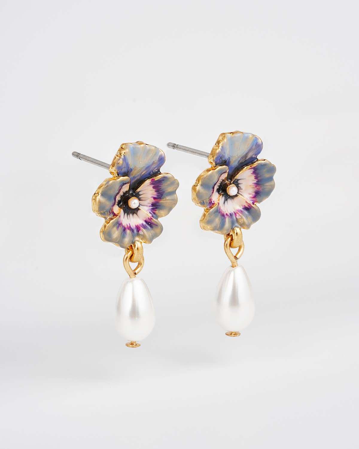 Fable Pansy Pearl Earring - Out of the Blue