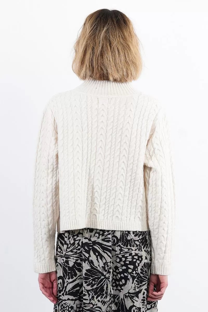 Kintted Sweater Ecru