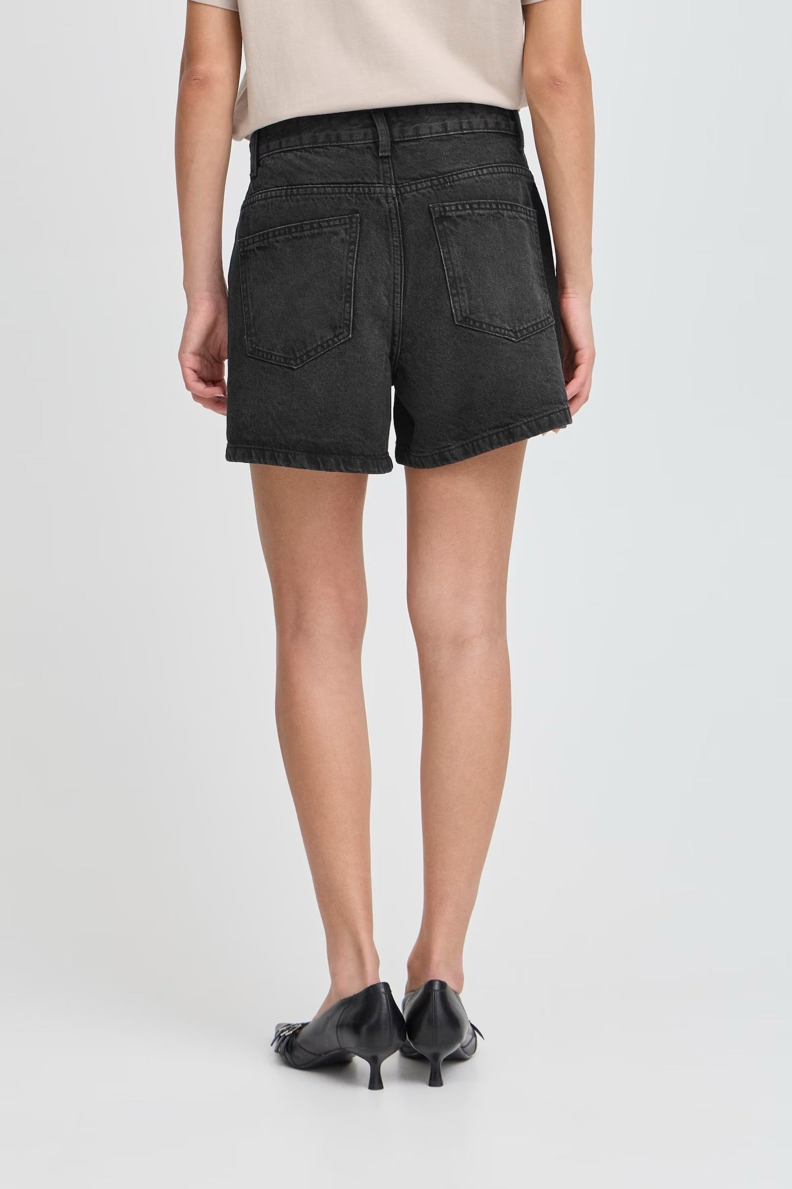Haven Short