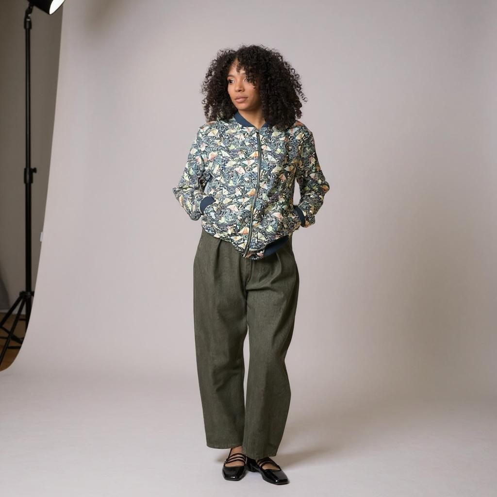MOTH FLORAL  BOMBER JACKET - Out of the Blue