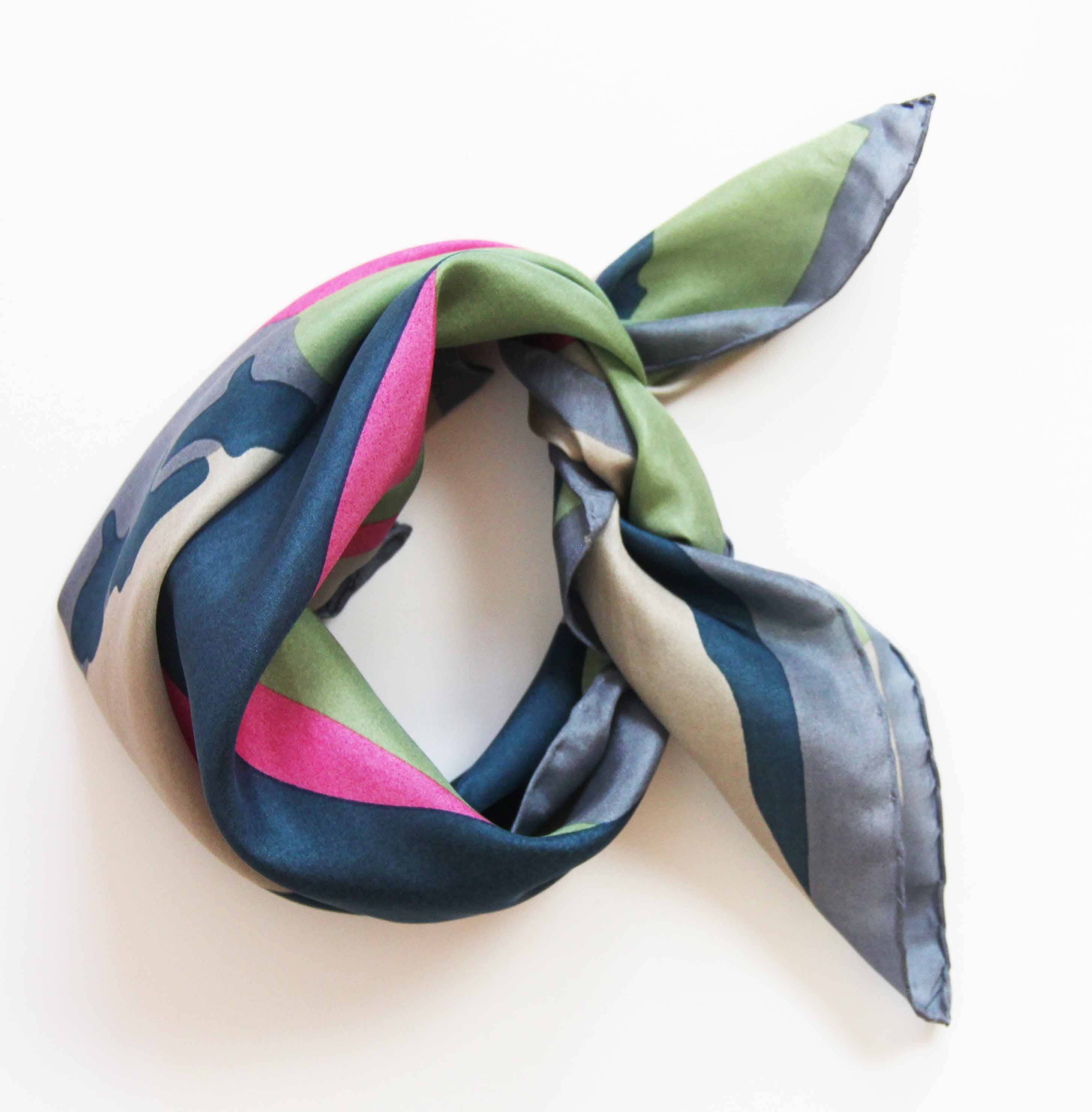 Mini Vivaro Fuchsia - Out of the Blue