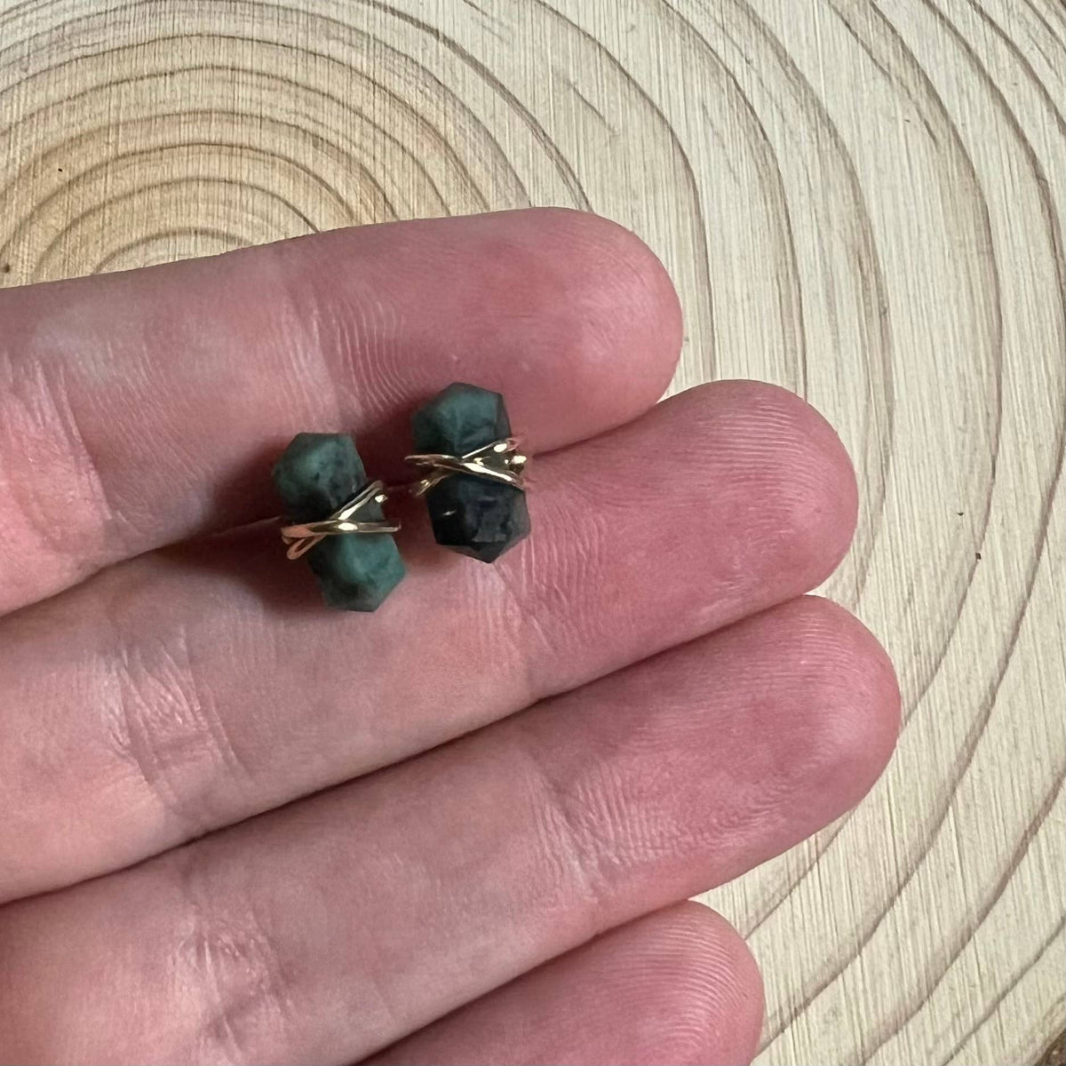Wire Wrapped Stud
