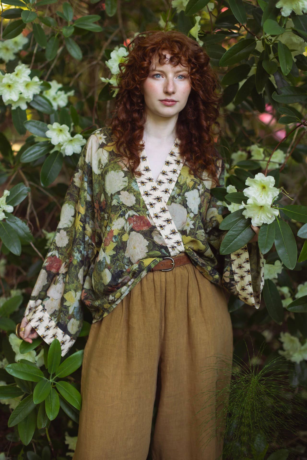 I Dream In Flowers Pixie Duster Cropped Kimono w/ Bees - Out of the Blue