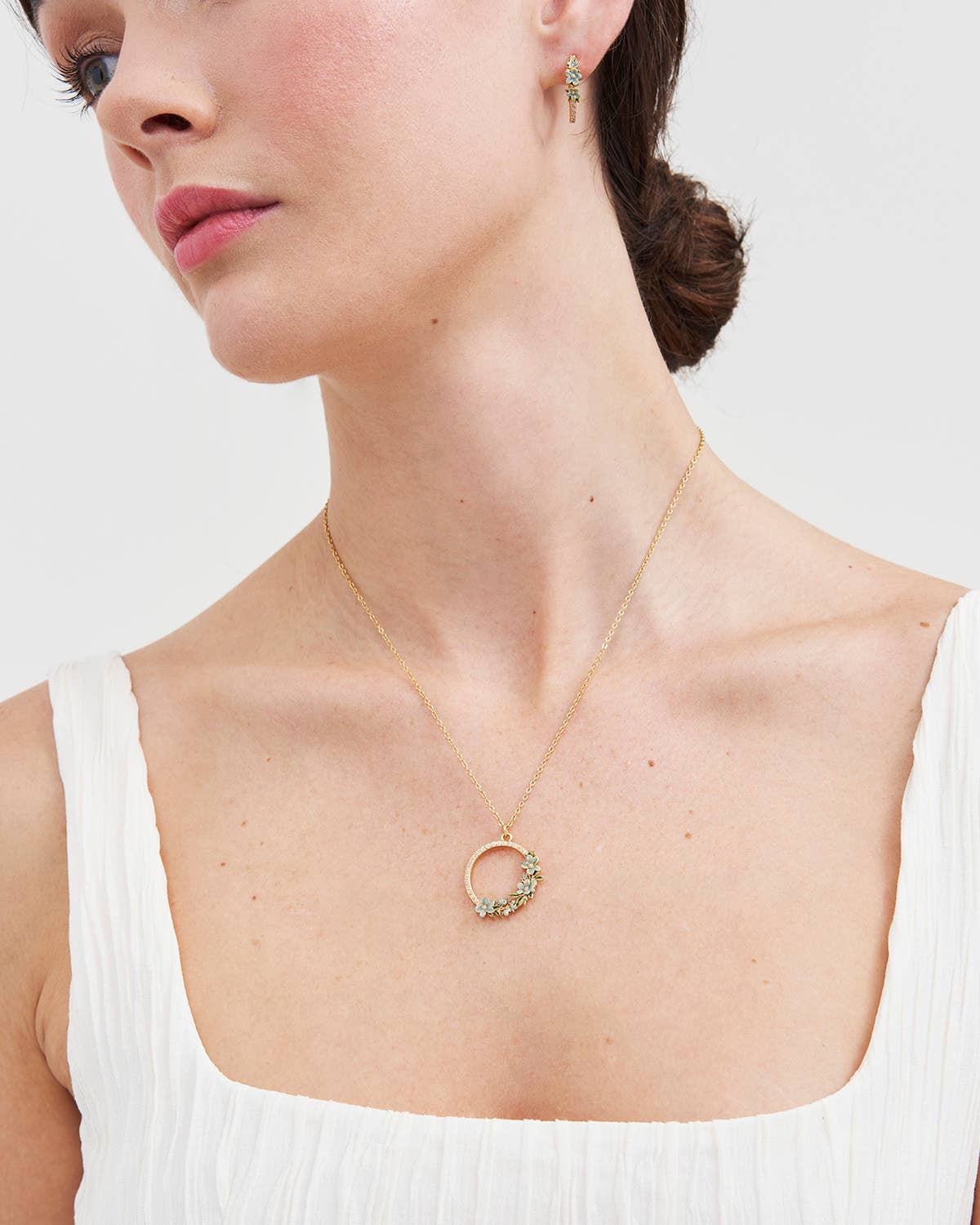 Floral Wreath Necklace - Out of the Blue
