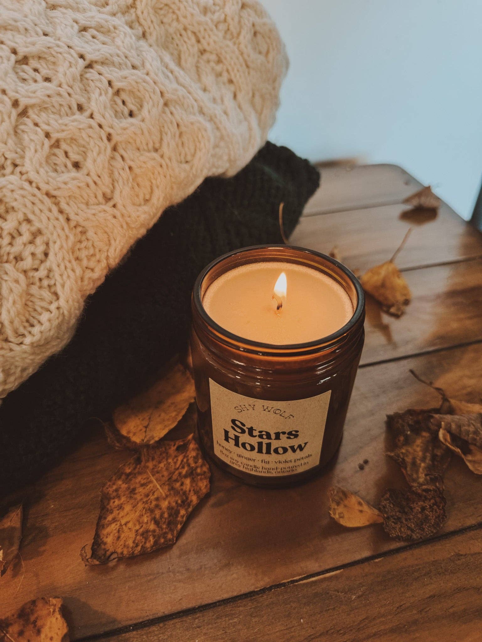 Stars Hollow Candle - Out of the Blue