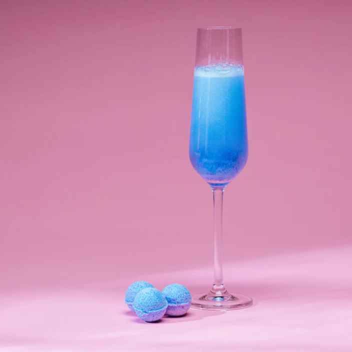 Cocktail Bombs - Out of the Blue