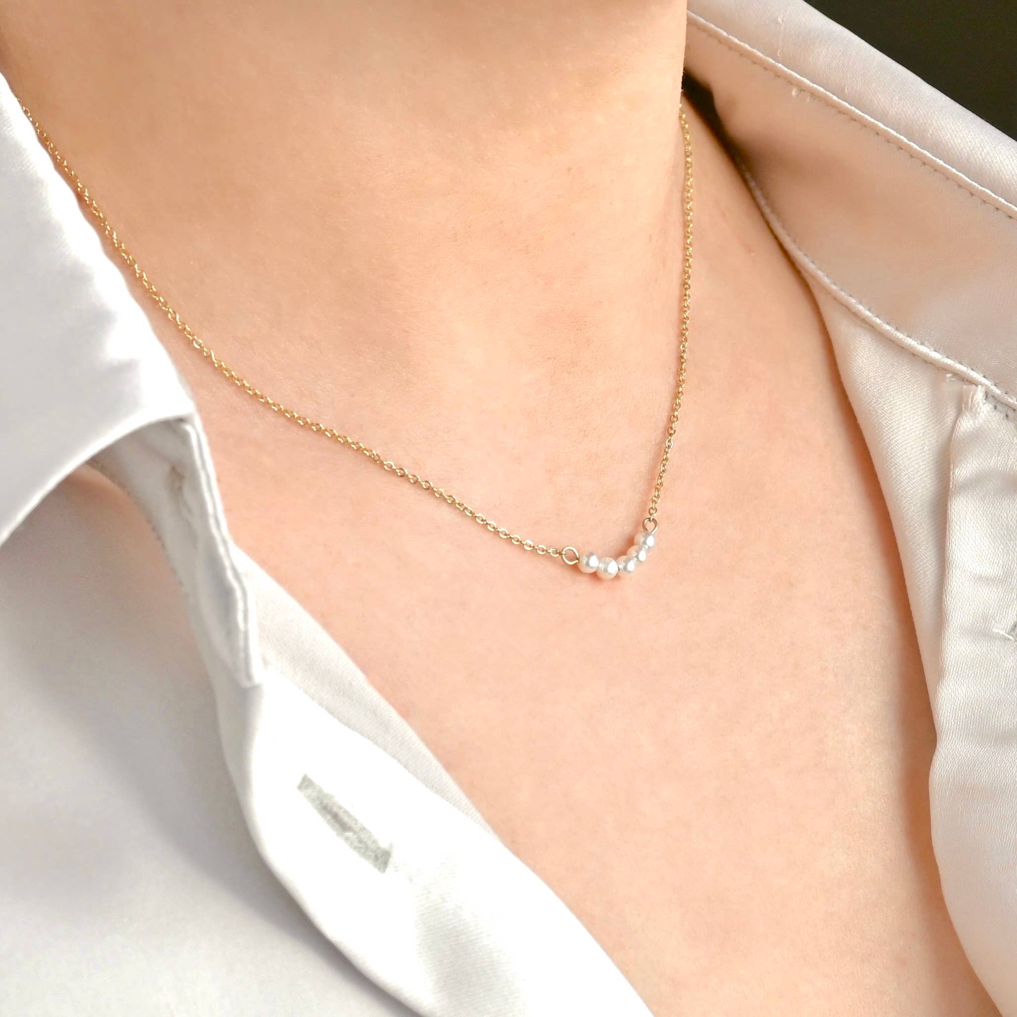Dainty Curved Pearl Bar Chain Necklace - Out of the Blue