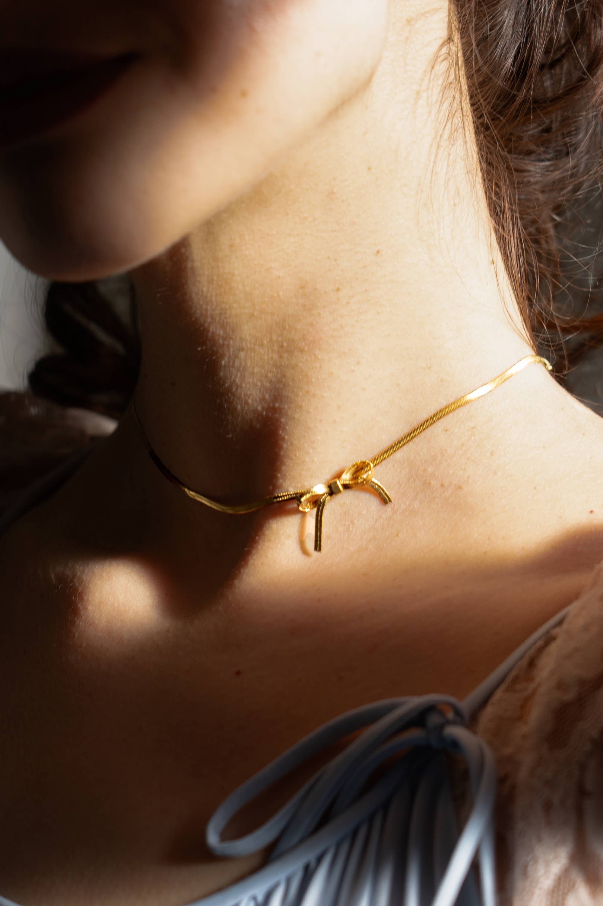 Let it Bow Choker / Necklace - 18K Gold Plated - Out of the Blue