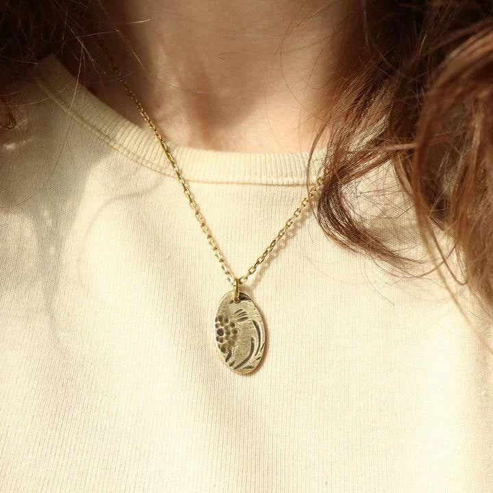 OVAL COIN NECKLACE - Out of the Blue