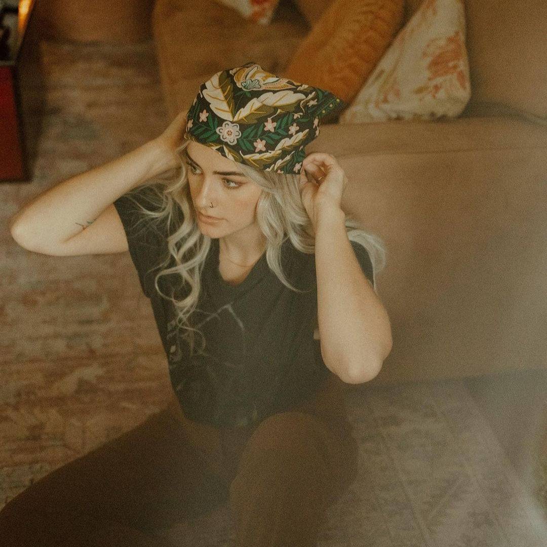 Betty No. 056 Bandana - Out of the Blue
