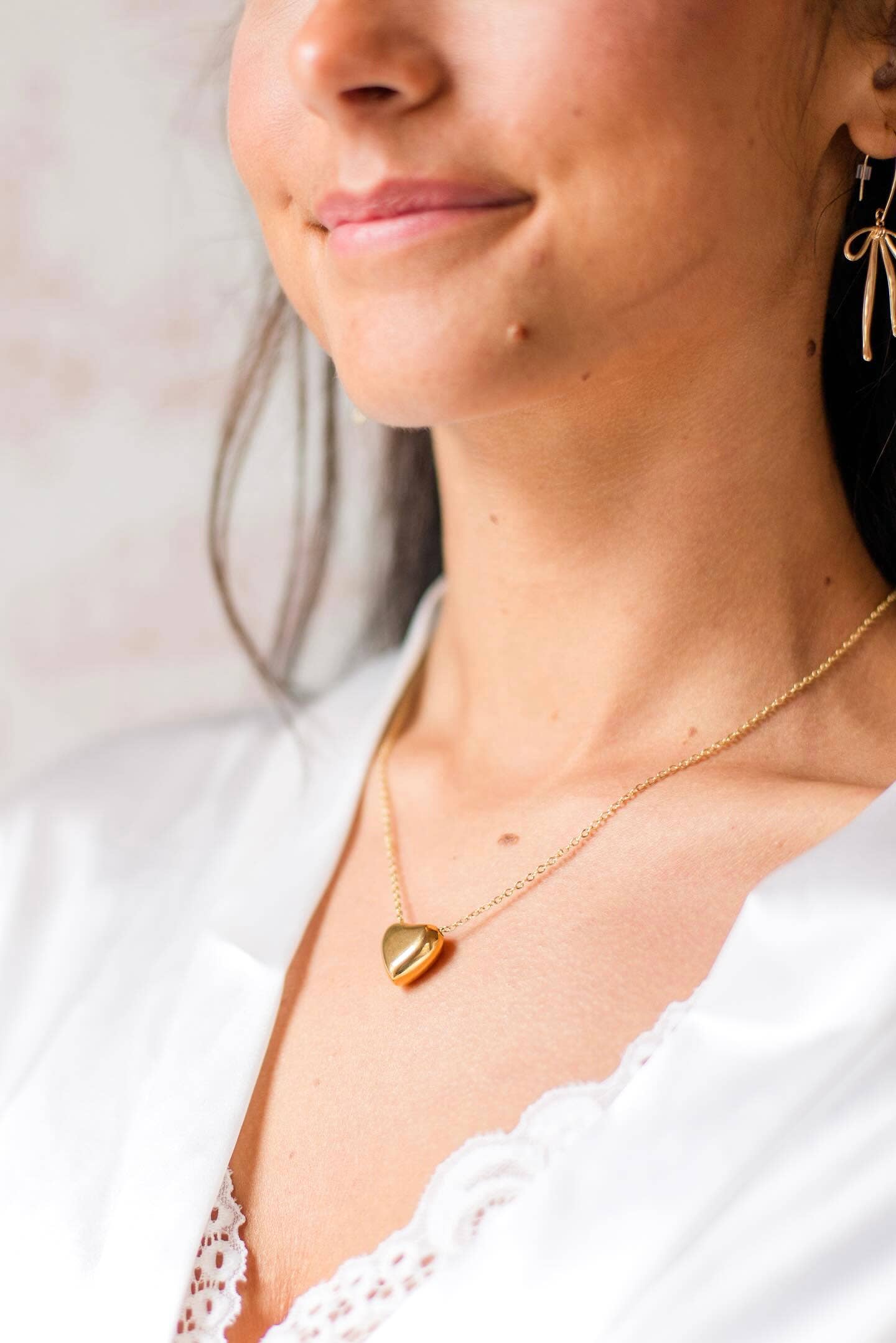 Can't Heartly Wait Mini Necklace - 18k Gold Plated - Out of the Blue