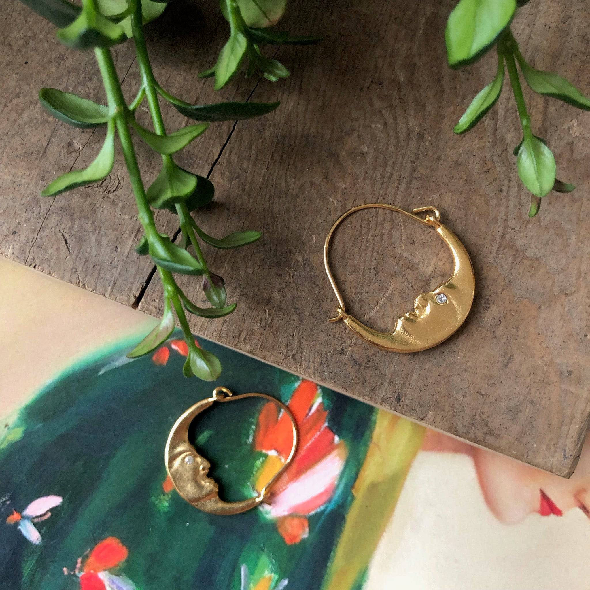 LA LUNE EARRINGS - Out of the Blue