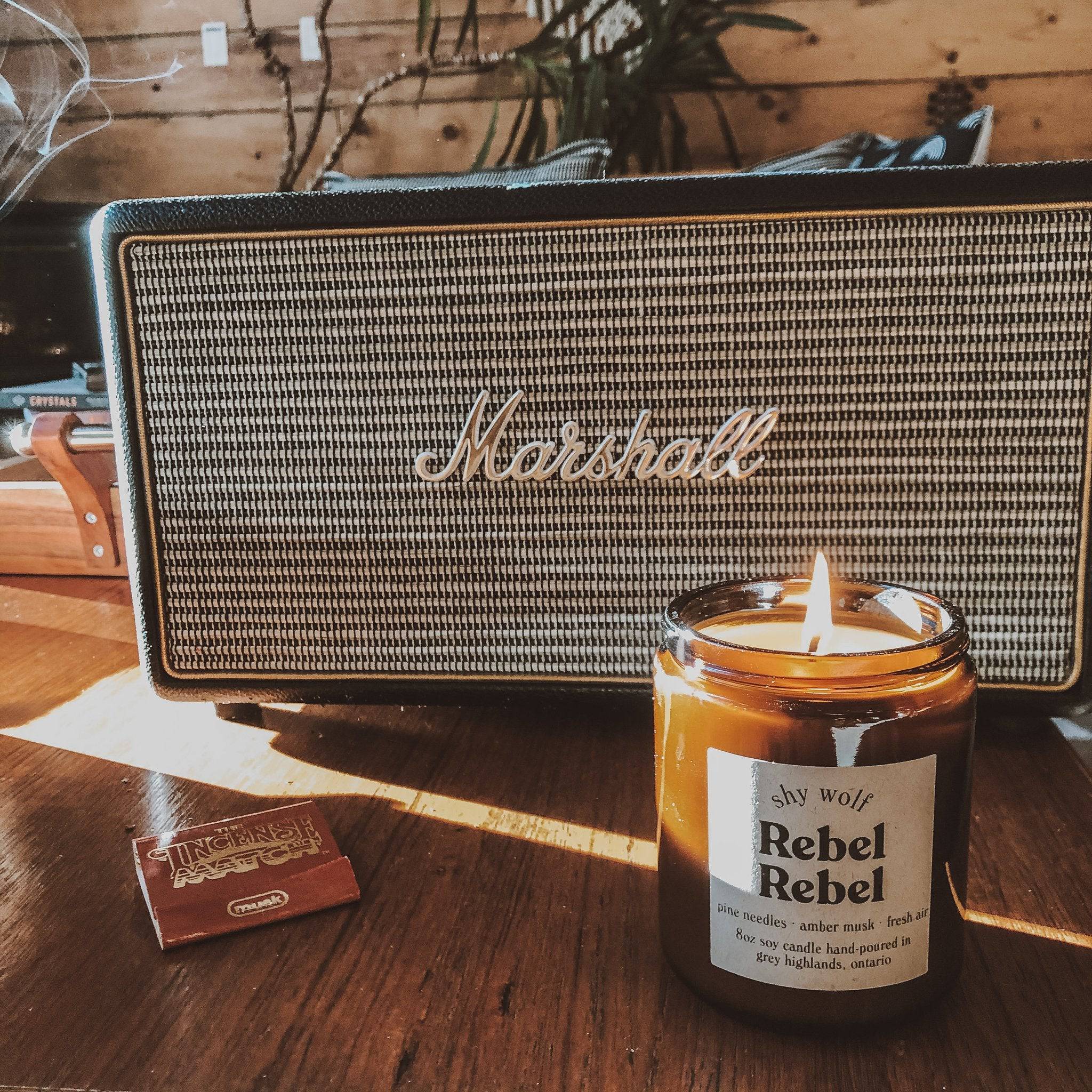 REBEL REBEL CANDLE - Out of the Blue