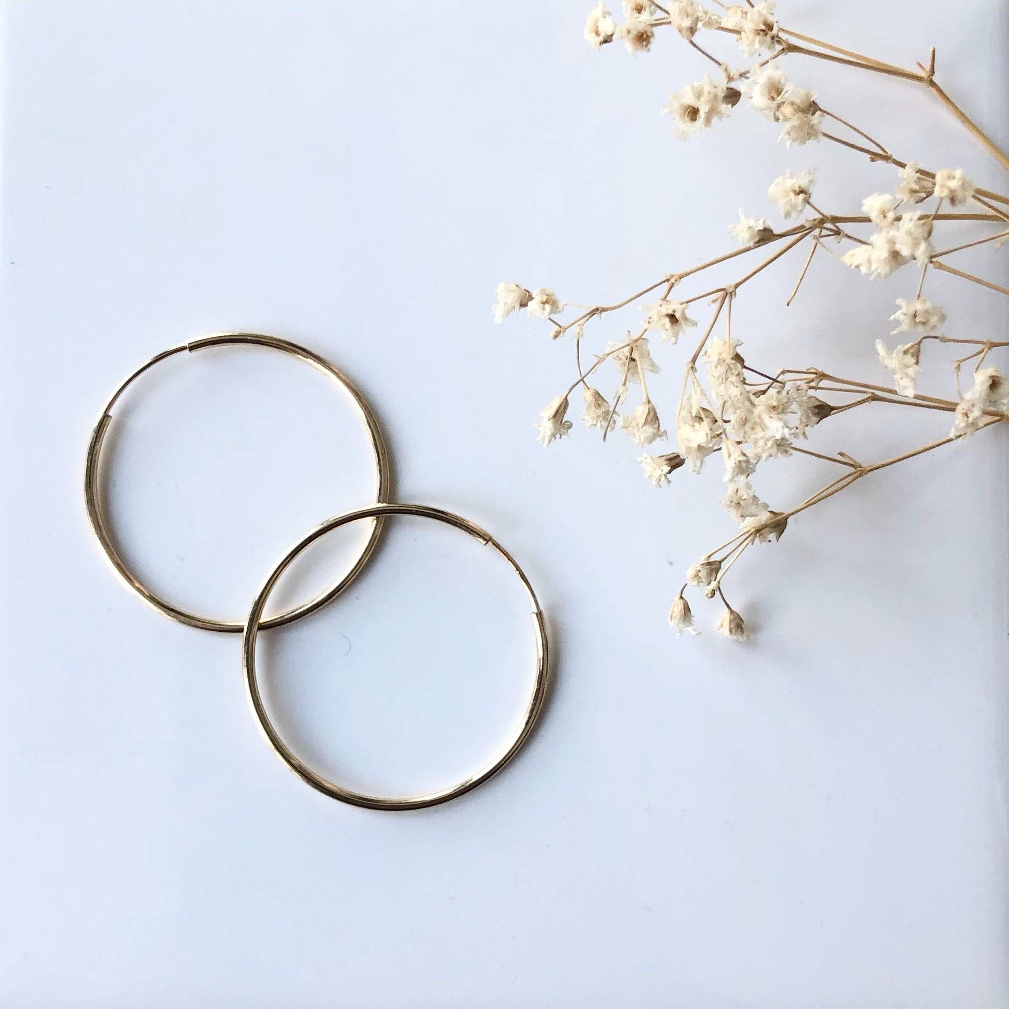 ENDLESS HOOP 30MM GOLD FILL - Out of the Blue