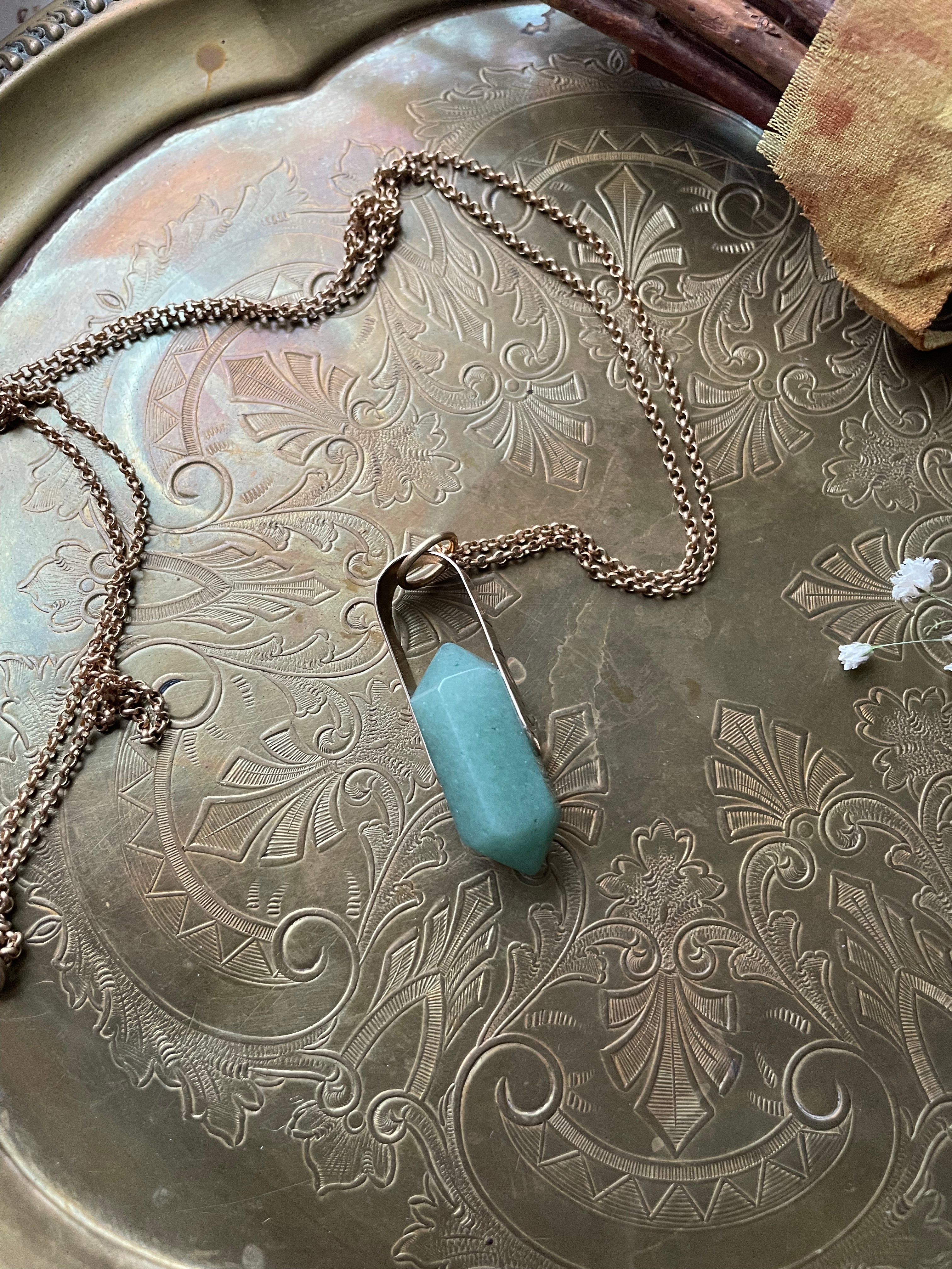 ARC NECKLACE - Out of the Blue